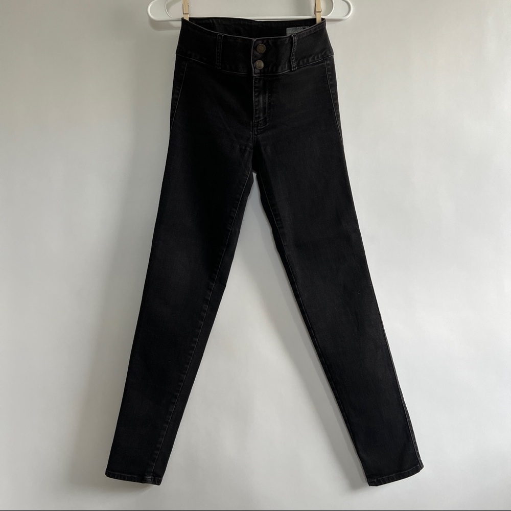 Koaj High Waisted Skinny Jean Push Up size 4